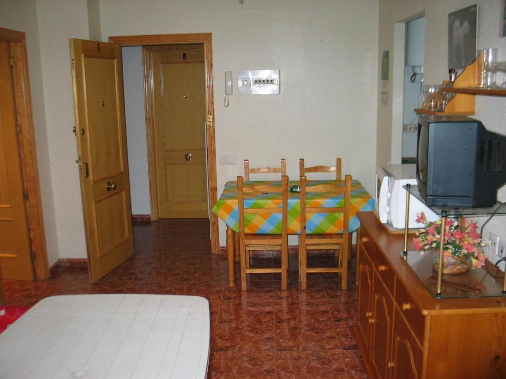 Apartamentos Raymar Oropesa del Mar Chambre photo